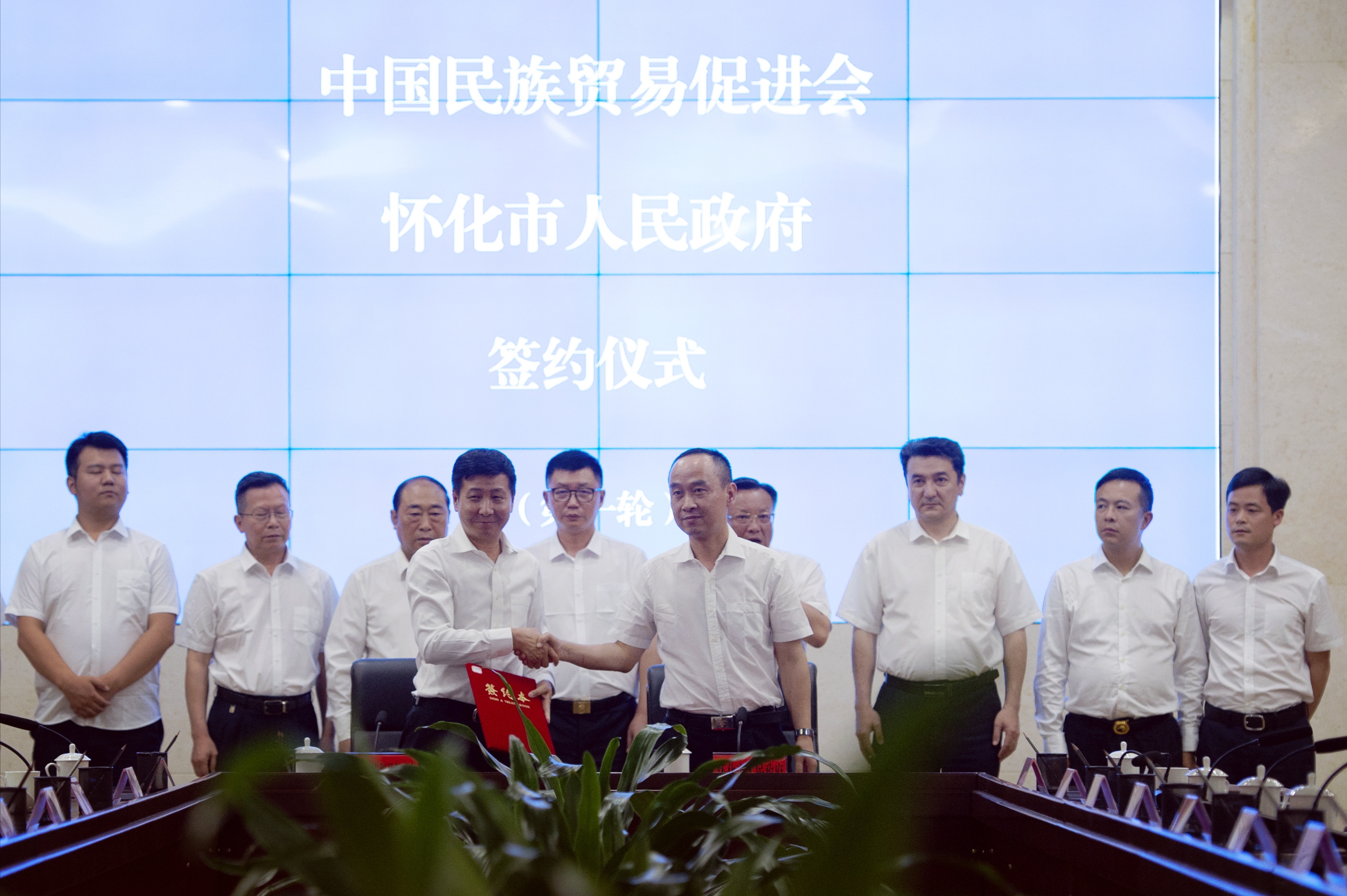<b>“ 一乡一品”生动实践 西南明珠再度起航</b>